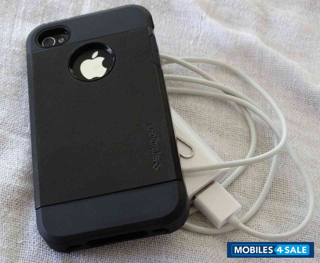 Black Apple iPhone 4S