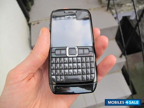 Black Nokia E71