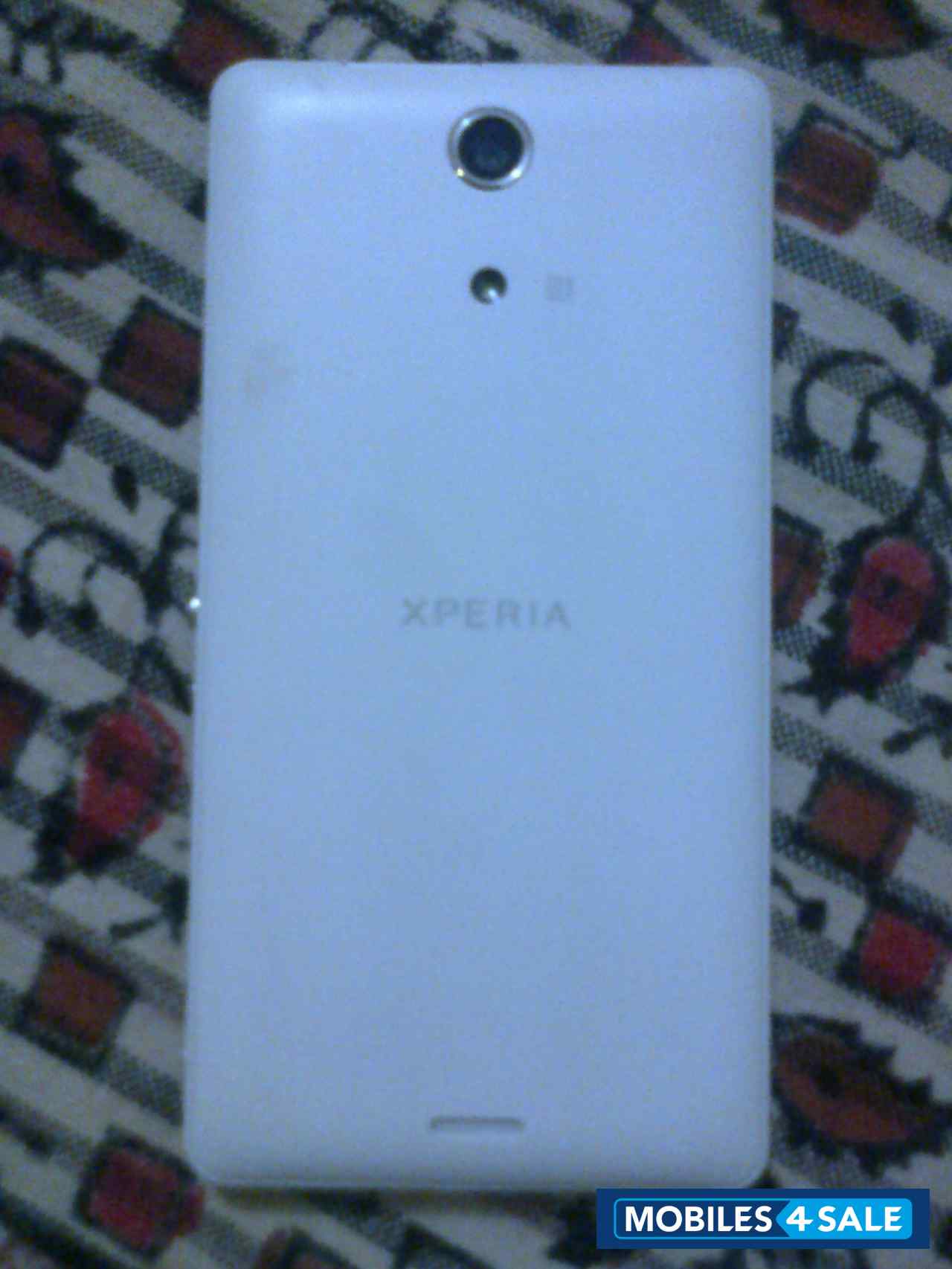 White Sony Xperia ZR