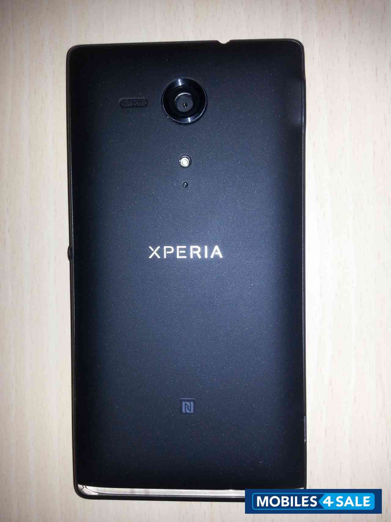 Black Sony Xperia SP