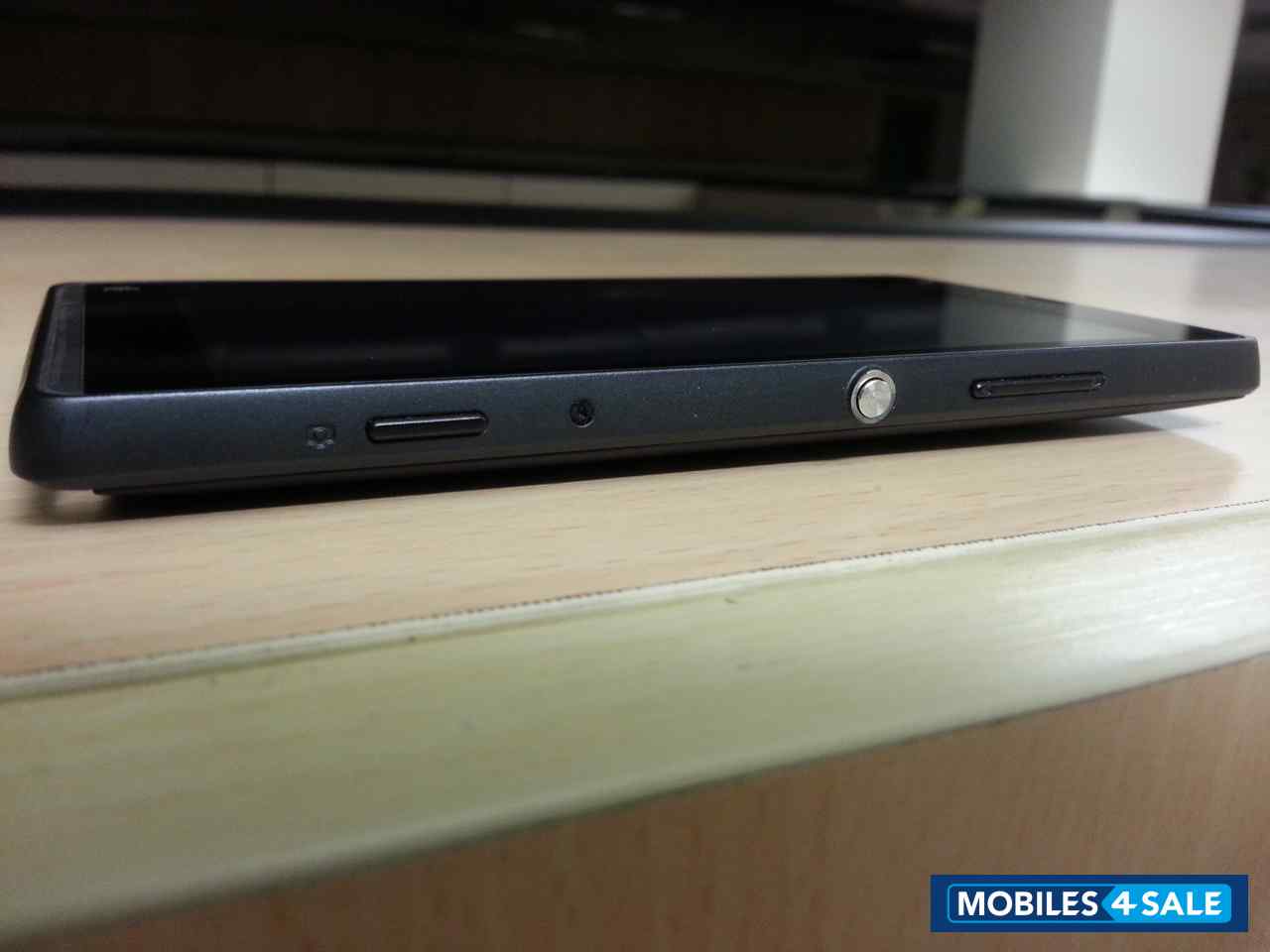 Black Sony Xperia SP