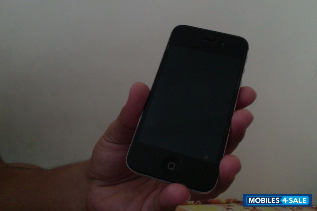 Black Apple iPhone 4S