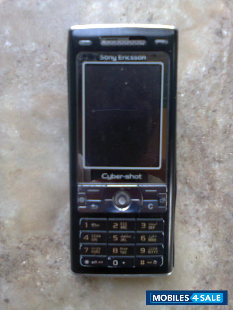 Black Sony Ericsson K800