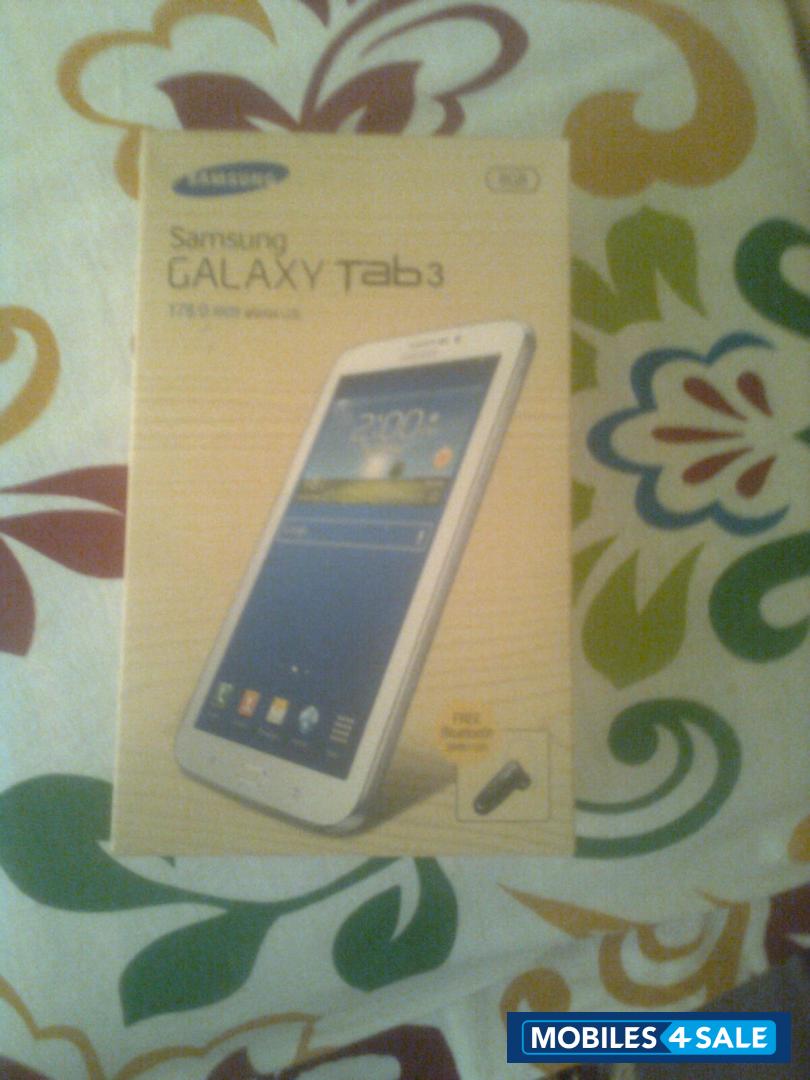 White Samsung Galaxy Tab 3 210