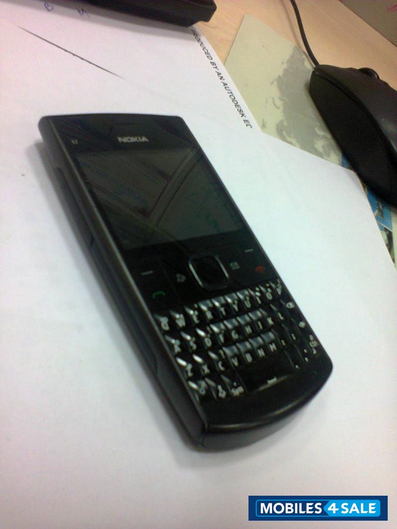 Black Nokia X2-01