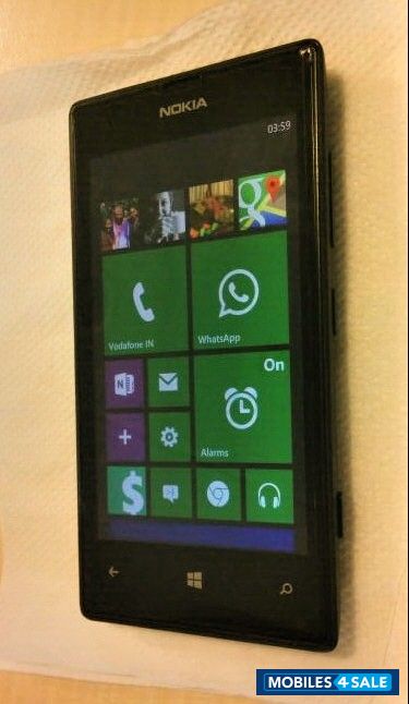 Black Nokia Lumia 520