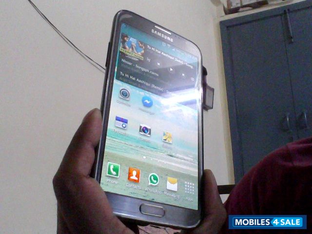 Grey Samsung Galaxy Note 2