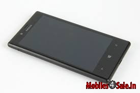 Black Nokia Lumia 720