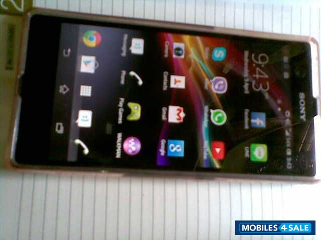 Black Sony Xperia Z