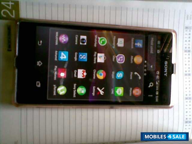 Black Sony Xperia Z