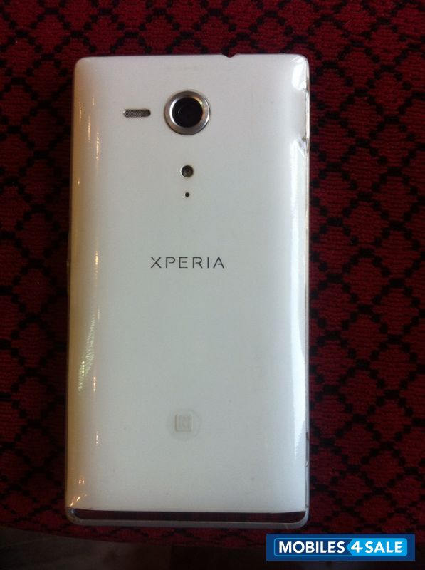 White Sony Xperia SP