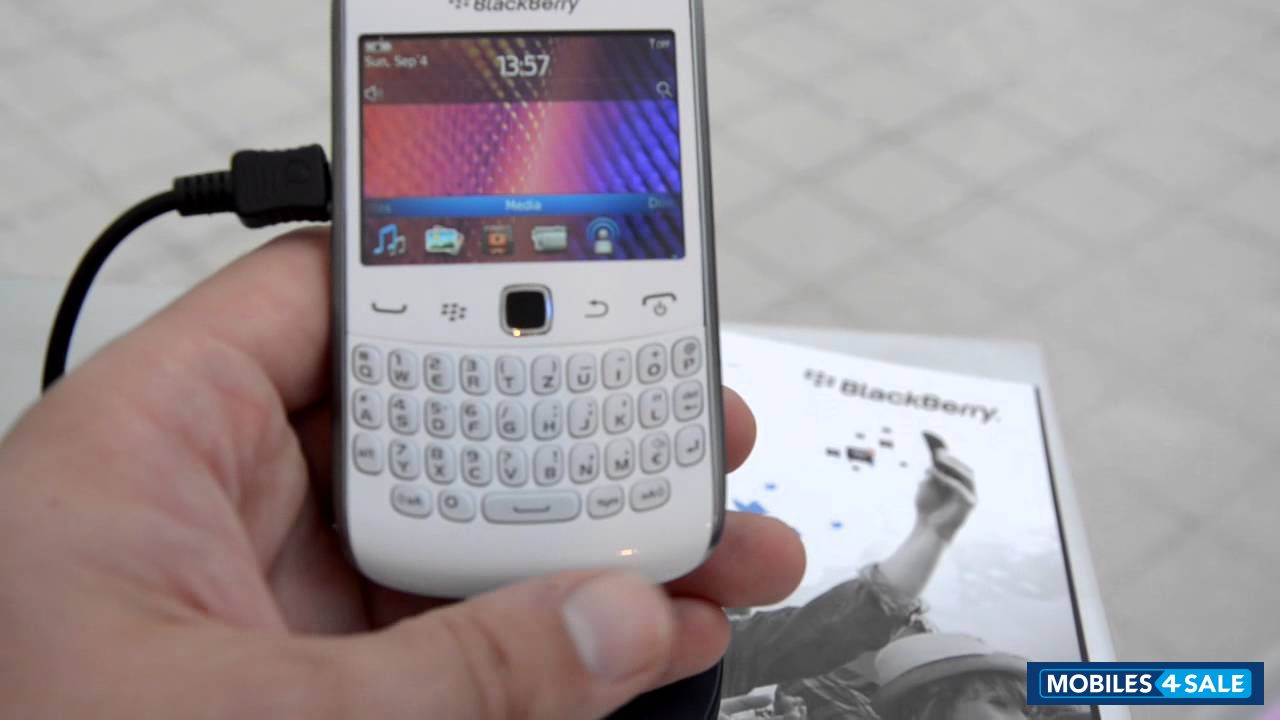 White BlackBerry Curve 9360