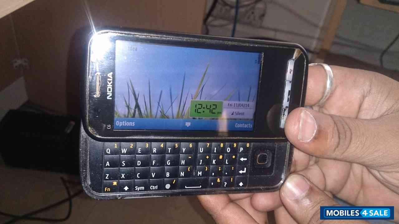 Black Nokia C6