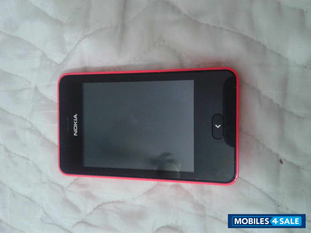 Red Nokia Asha 501