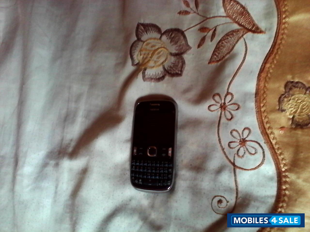 Grey Nokia Asha 302