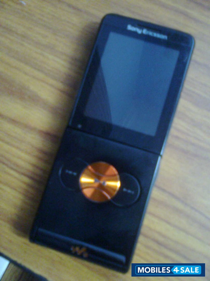 Black Sony Ericsson W350i