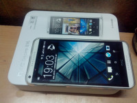 White HTC Desire 816