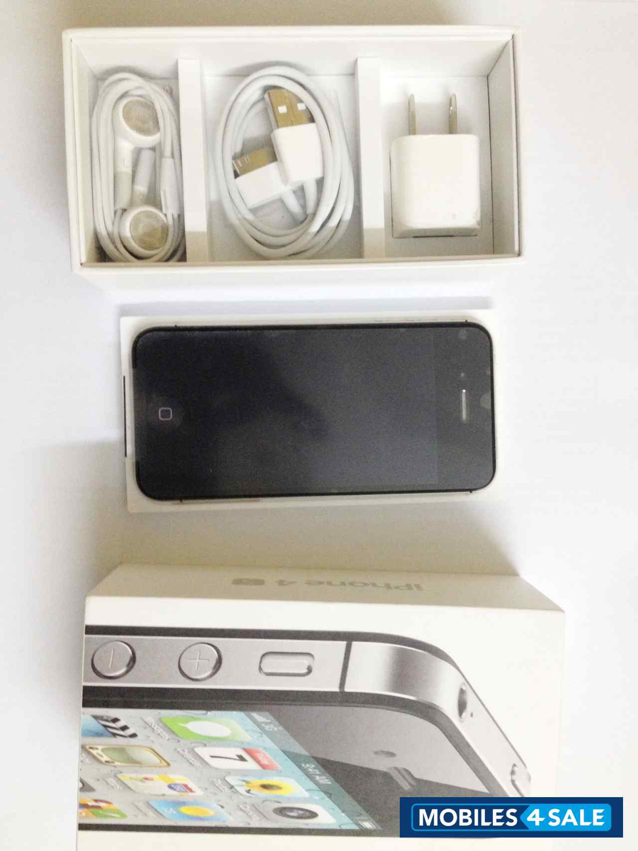 Black Apple iPhone 4S