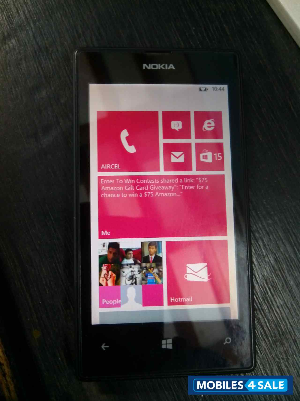 Black Nokia Lumia 520