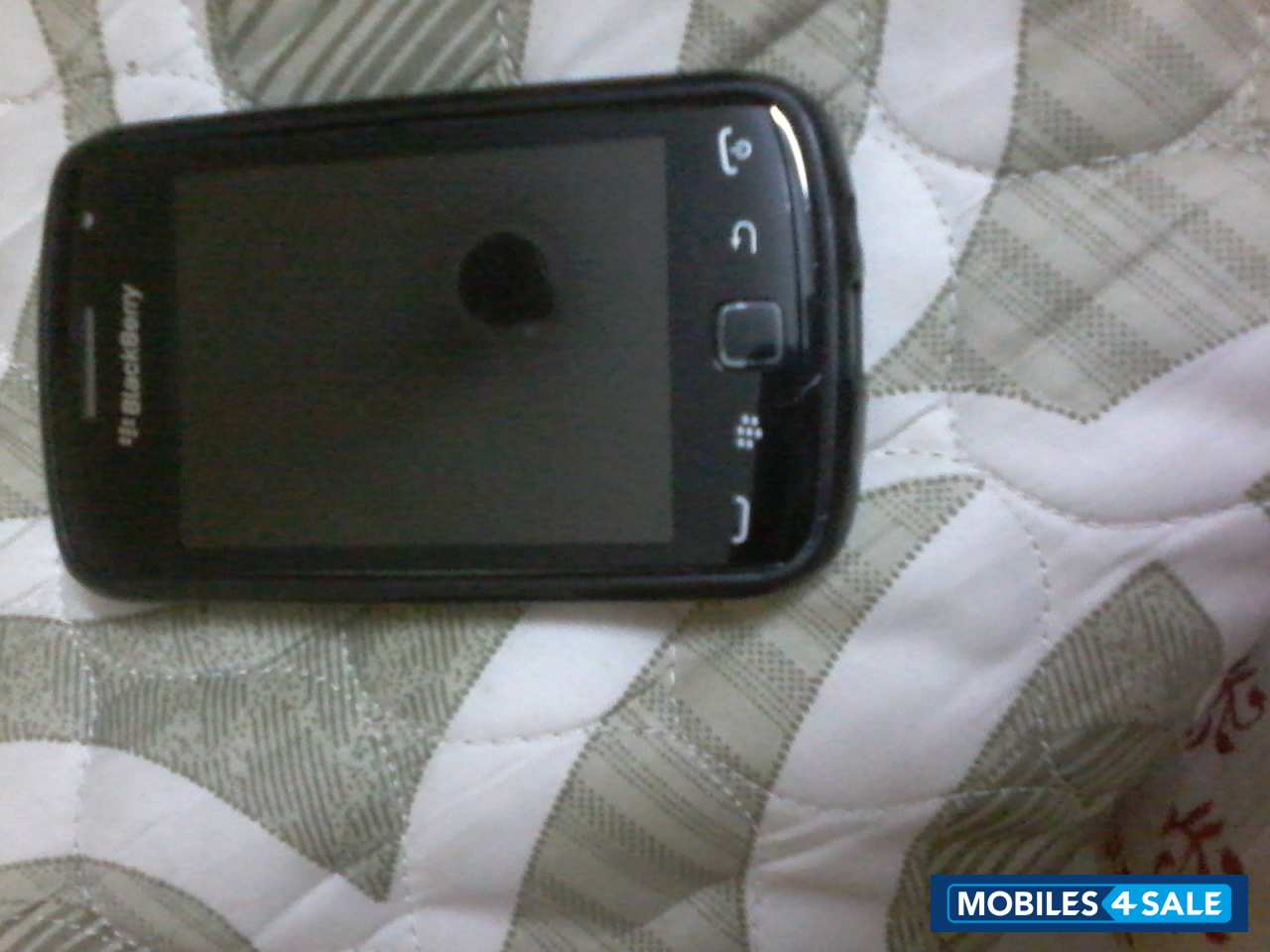 Black BlackBerry Curve 9380