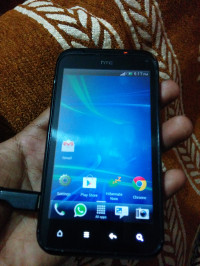 Black HTC Incredible S