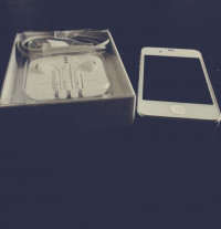 White Apple iPhone 4S