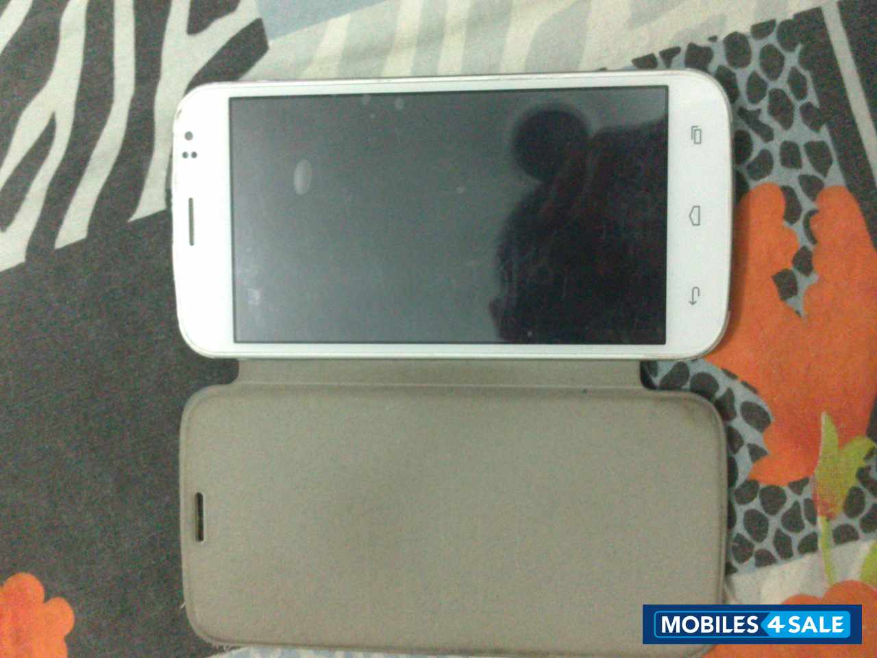 White Intex Aqua i-5