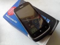 Black Nokia Lumia 610