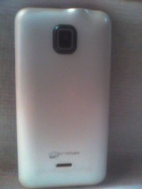 White Micromax A87