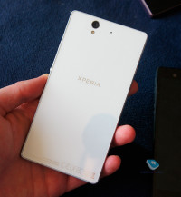 White Sony Xperia