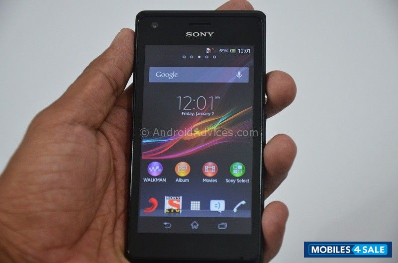 Black Sony Xperia M