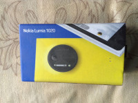 Black Nokia Lumia 1020