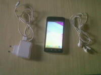 White Karbonn A21