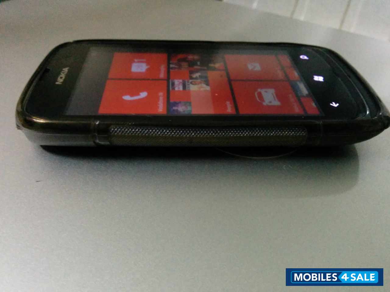 Black Nokia Lumia 610