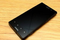 Black Sony Xperia ion