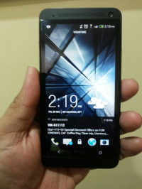 Black HTC M7