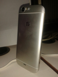 White Micromax Canvas Turbo A250