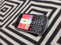 Black BlackBerry Bold 9900