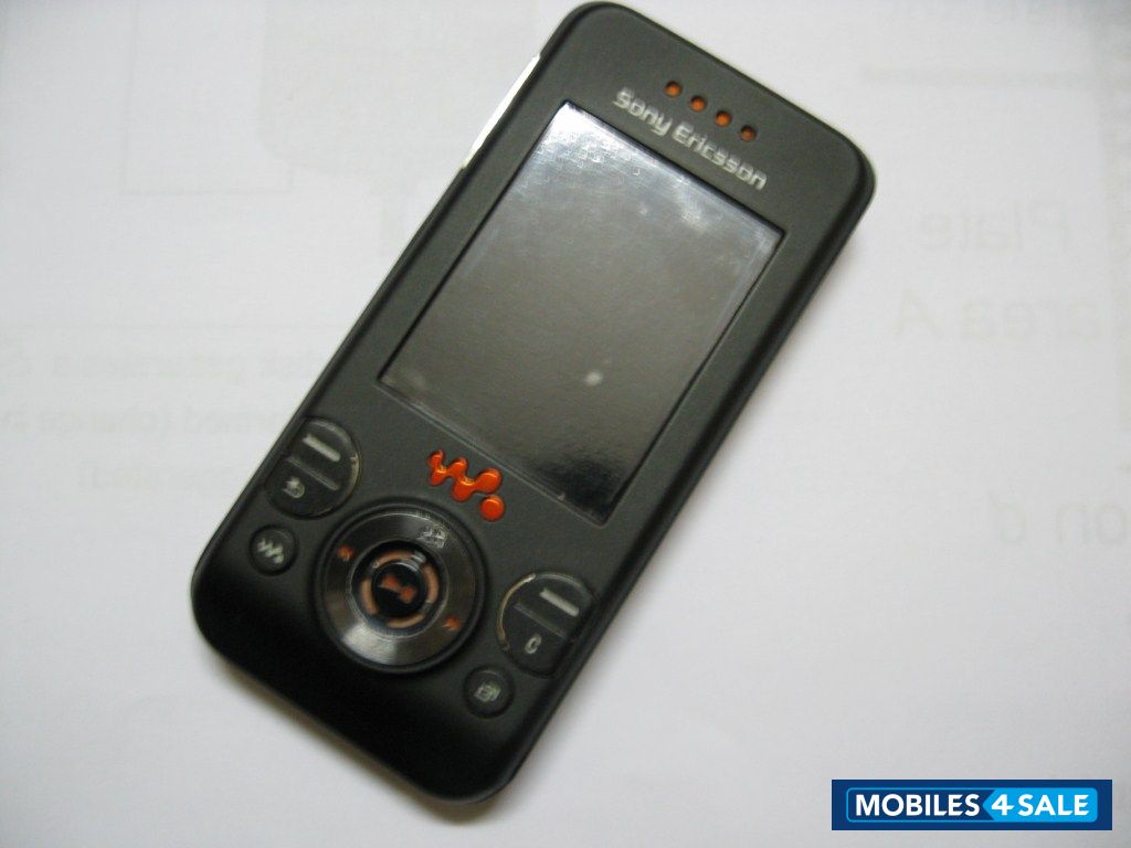 Black Sony Ericsson W580