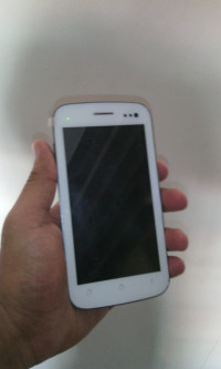 White Micromax Canvas 2 A110