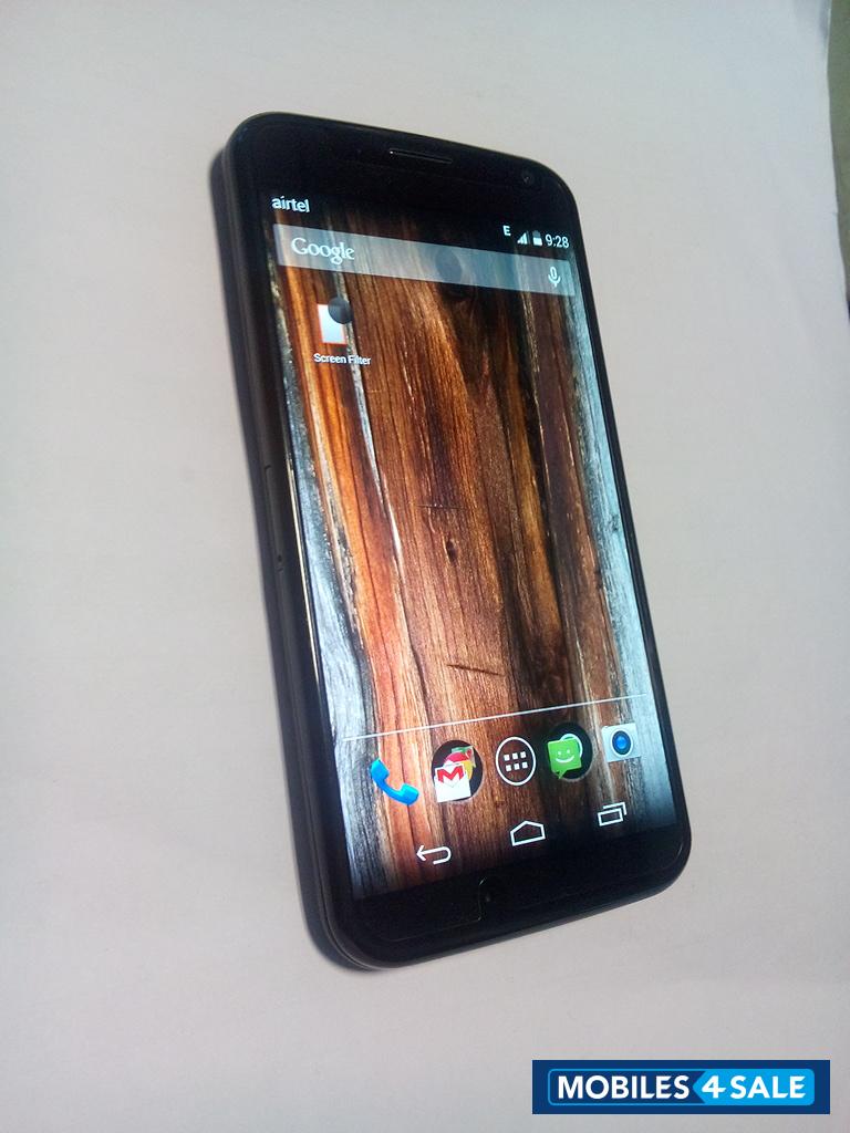 Black Motorola MOTO X