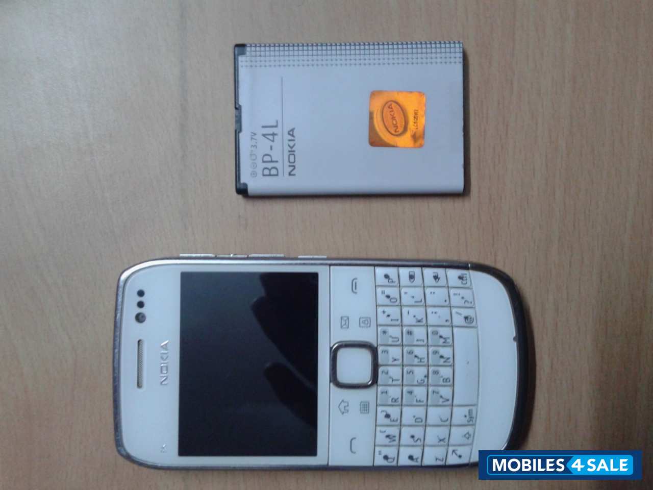 Silver White Nokia E6 Touch n Type