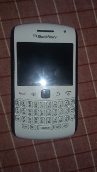 White BlackBerry Curve 9360