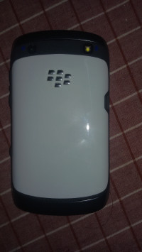 White BlackBerry Curve 9360