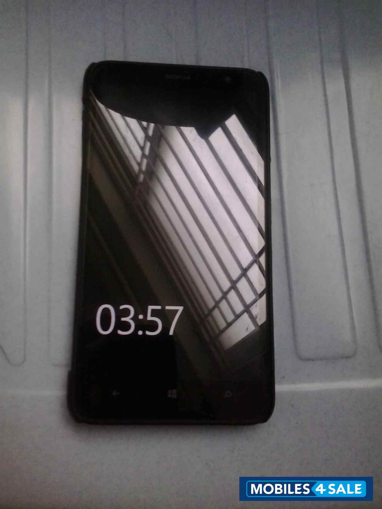 Black Nokia Lumia 1320