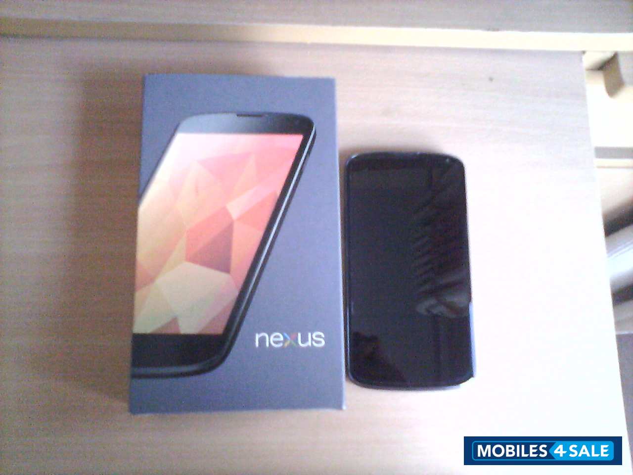 Black LG Nexus 4