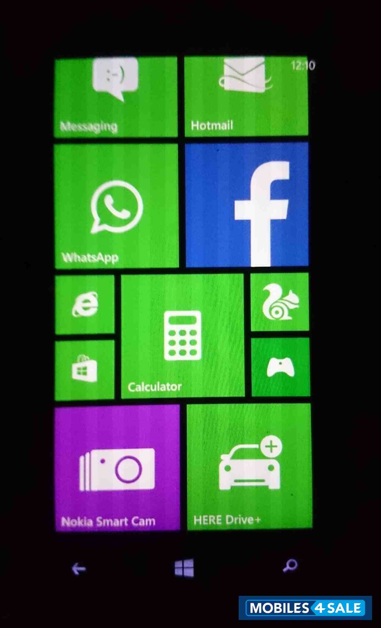 Black Nokia Lumia 620