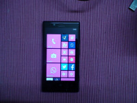 Black Nokia Lumia 720