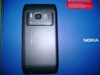 Black Nokia N8