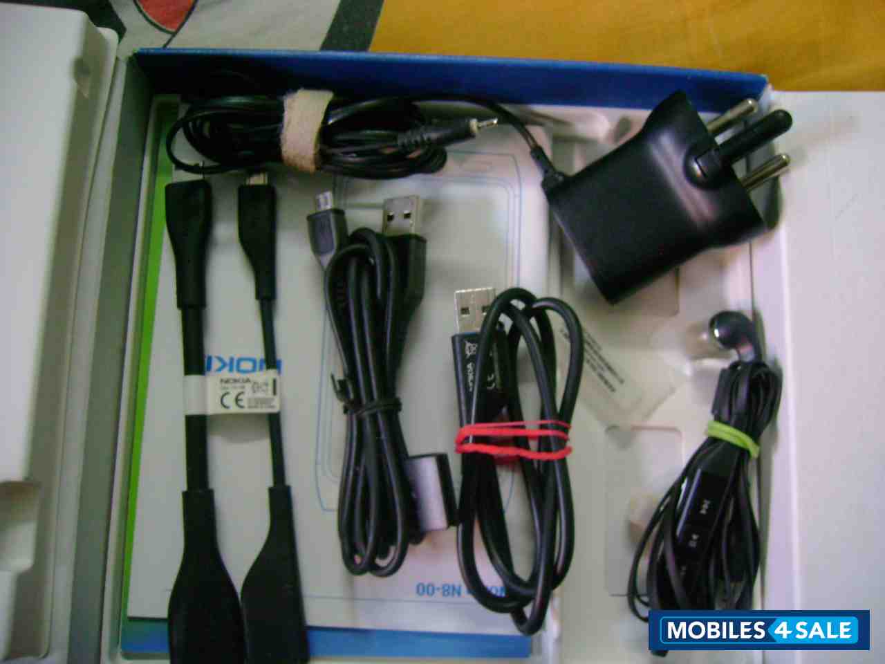 Black Nokia N8